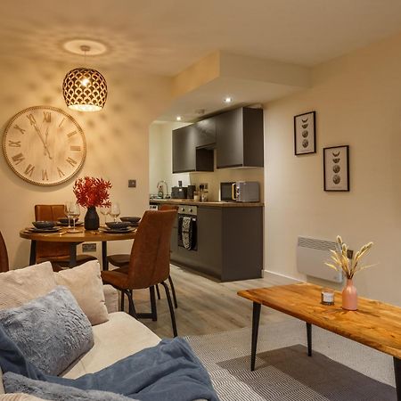 Modern And Cozy Two-Bed Apartment In Bradford แบรดฟอร์ด ภายนอก รูปภาพ