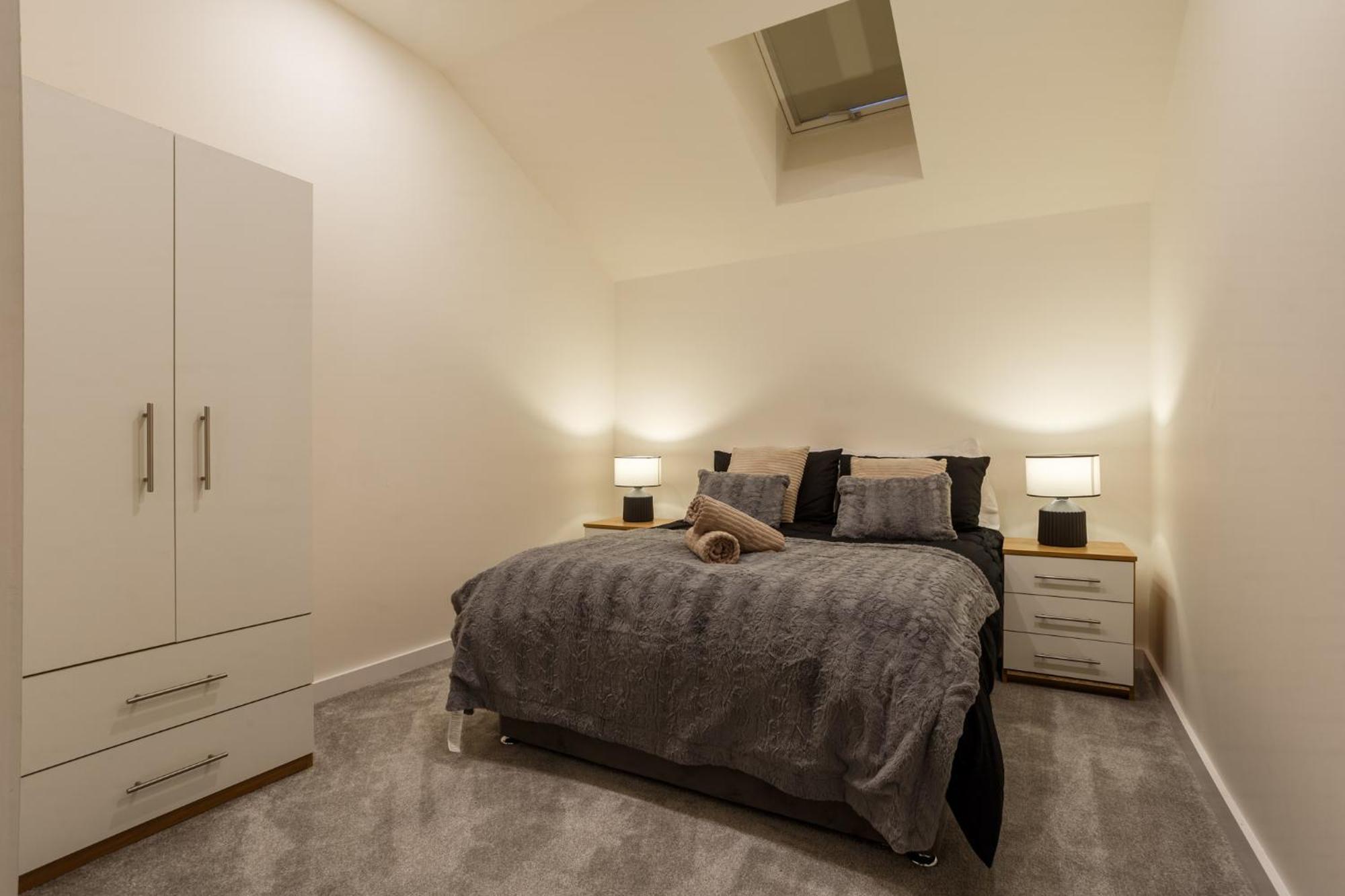 Modern And Cozy Two-Bed Apartment In Bradford แบรดฟอร์ด ภายนอก รูปภาพ