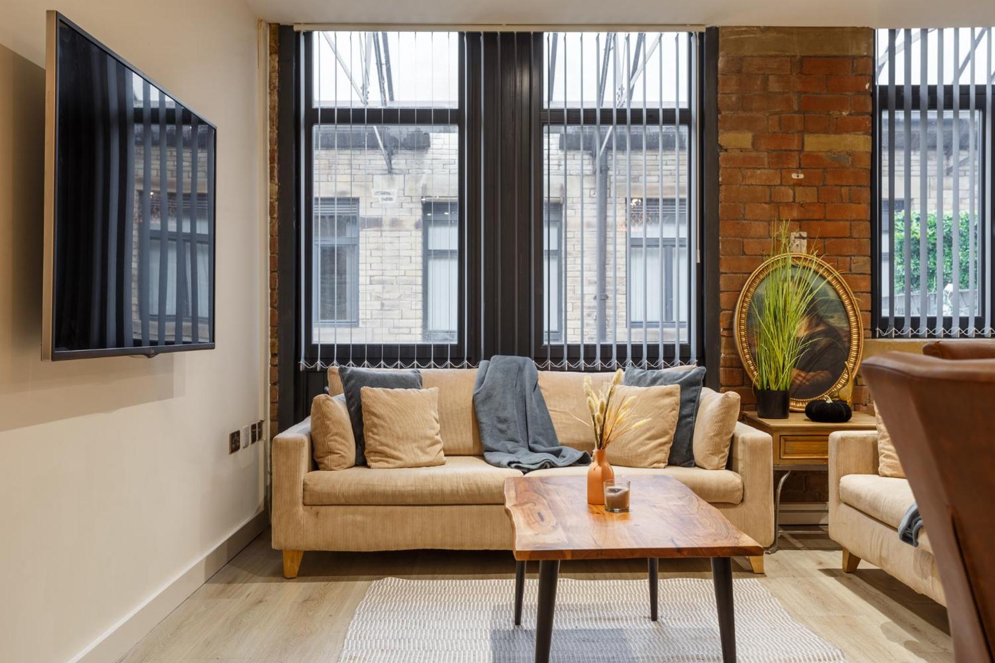 Modern And Cozy Two-Bed Apartment In Bradford แบรดฟอร์ด ภายนอก รูปภาพ
